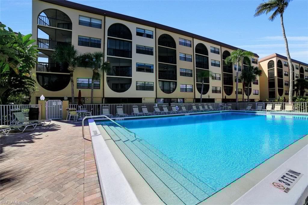 1023 Anglers Cv E-503, Marco Island, FL 34145-23