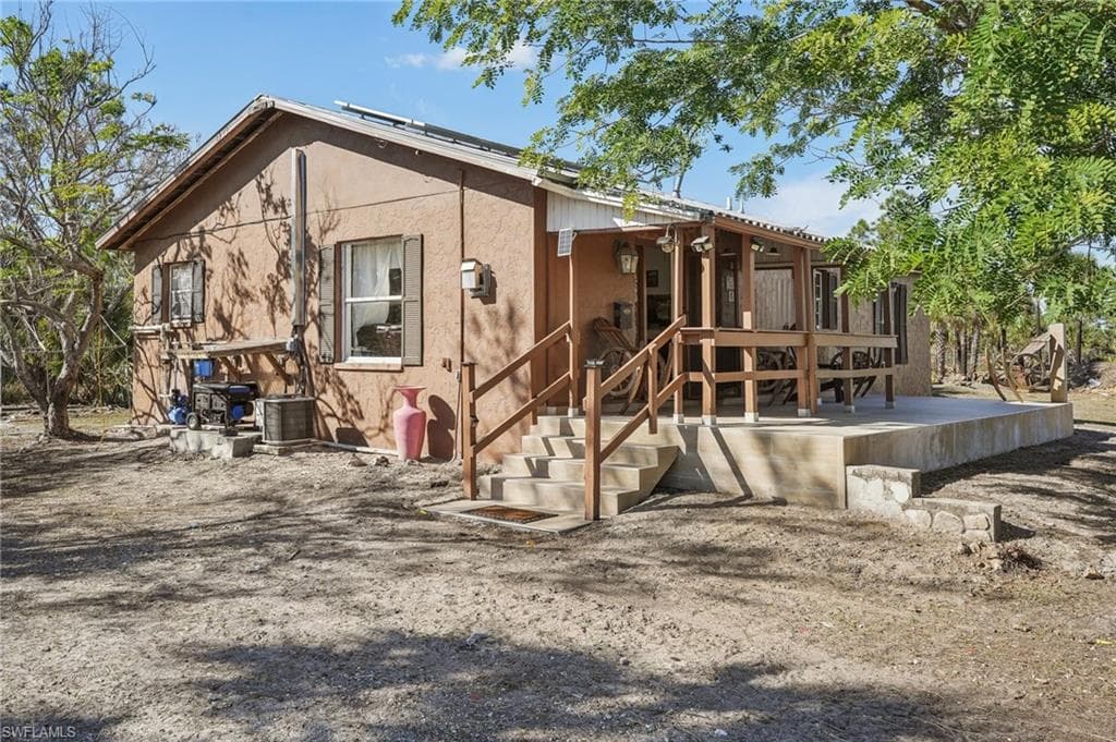 2275 Woodland Grade Rd, Naples, FL 34117-1