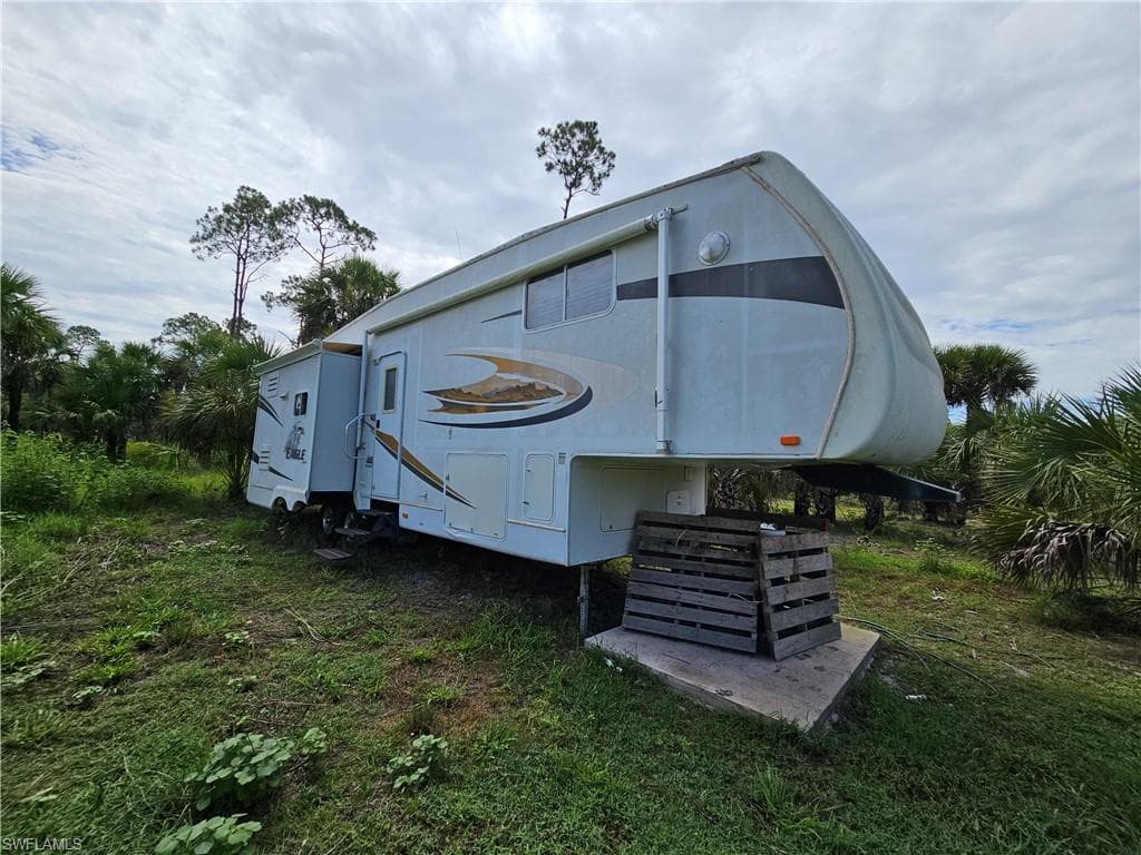 2275 Woodland Grade Rd, Naples, FL 34117-45