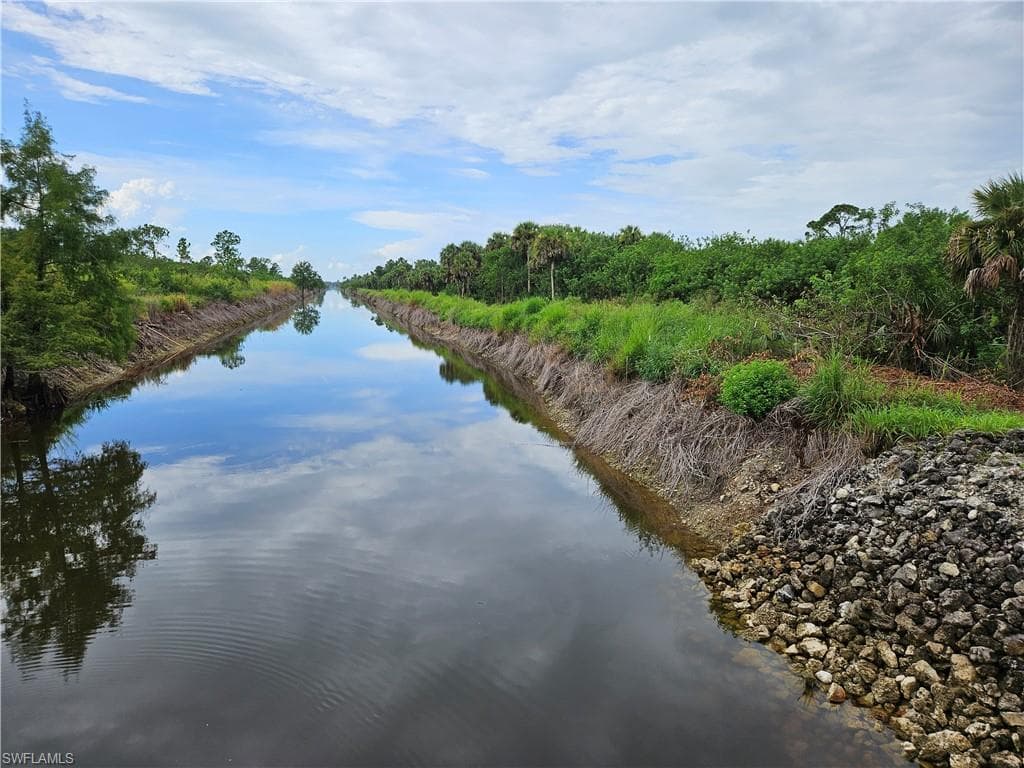 2275 Woodland Grade Rd, Naples, FL 34117-47