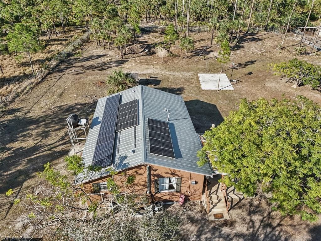 2275 Woodland Grade Rd, Naples, FL 34117-4