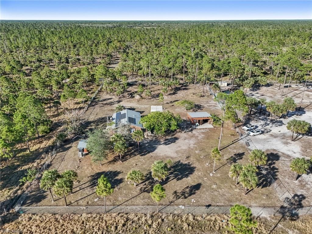 2275 Woodland Grade Rd, Naples, FL 34117-7