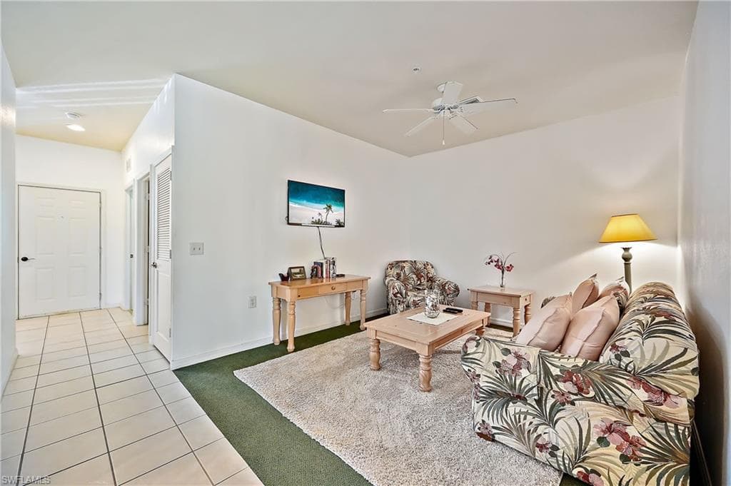 7930 Mahogany Run Ln 824, Naples, FL 34113-9
