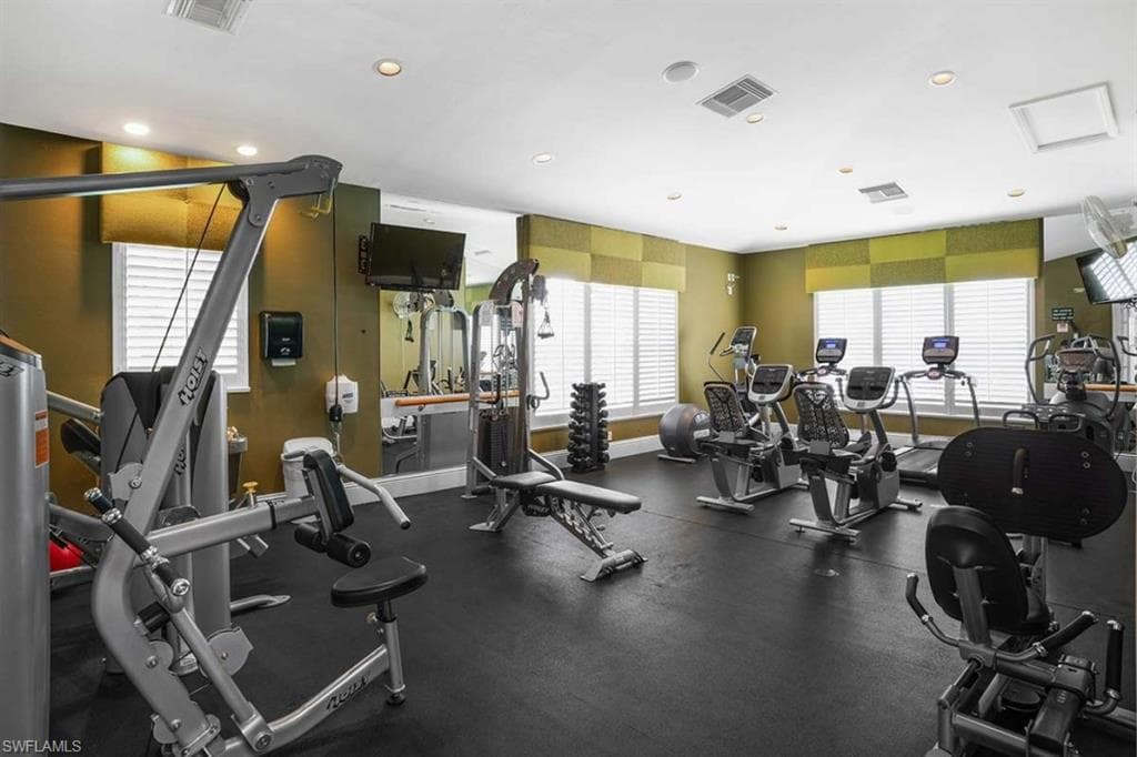 7930 Mahogany Run Ln 824, Naples, FL 34113-28