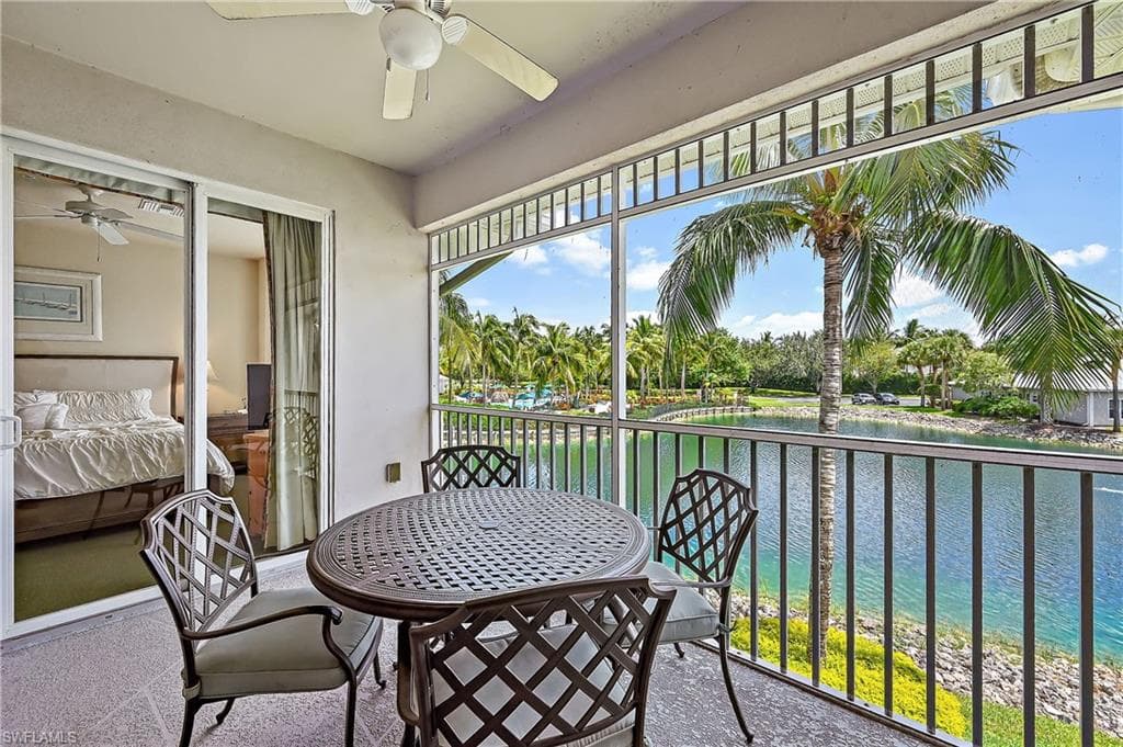 7930 Mahogany Run Ln 824, Naples, FL 34113-2