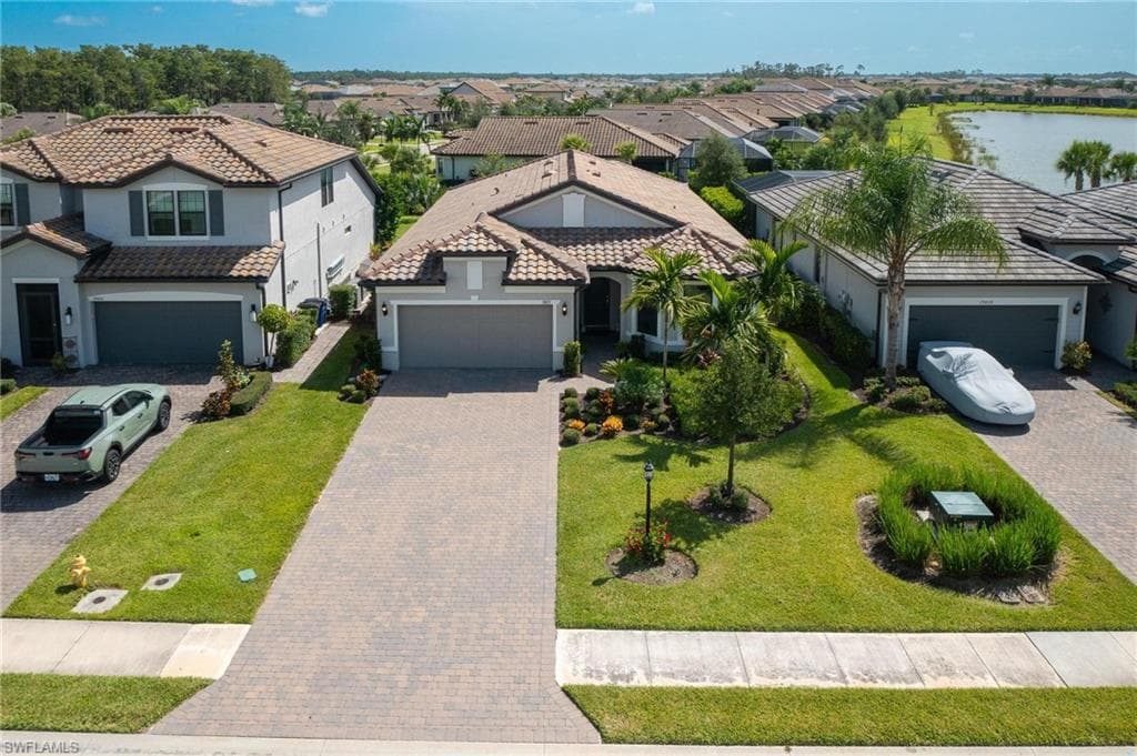19855 Beverly Park Rd, Estero, FL 33928-28