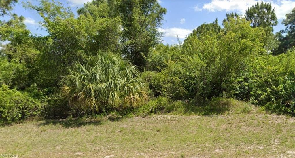 870 Sunrise Blvd, Lehigh Acres, FL 33974-4