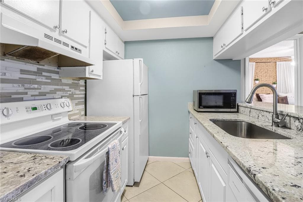 4321 27th Ct SW Bldg 18 -101, Naples, FL 34116-10