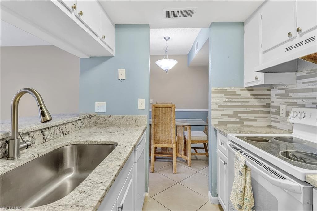 4321 27th Ct SW Bldg 18 -101, Naples, FL 34116-11