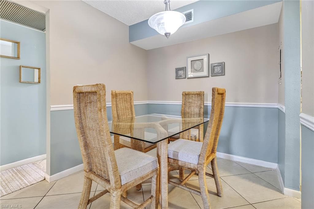 4321 27th Ct SW Bldg 18 -101, Naples, FL 34116-16