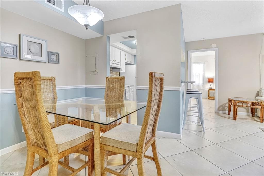 4321 27th Ct SW Bldg 18 -101, Naples, FL 34116-17
