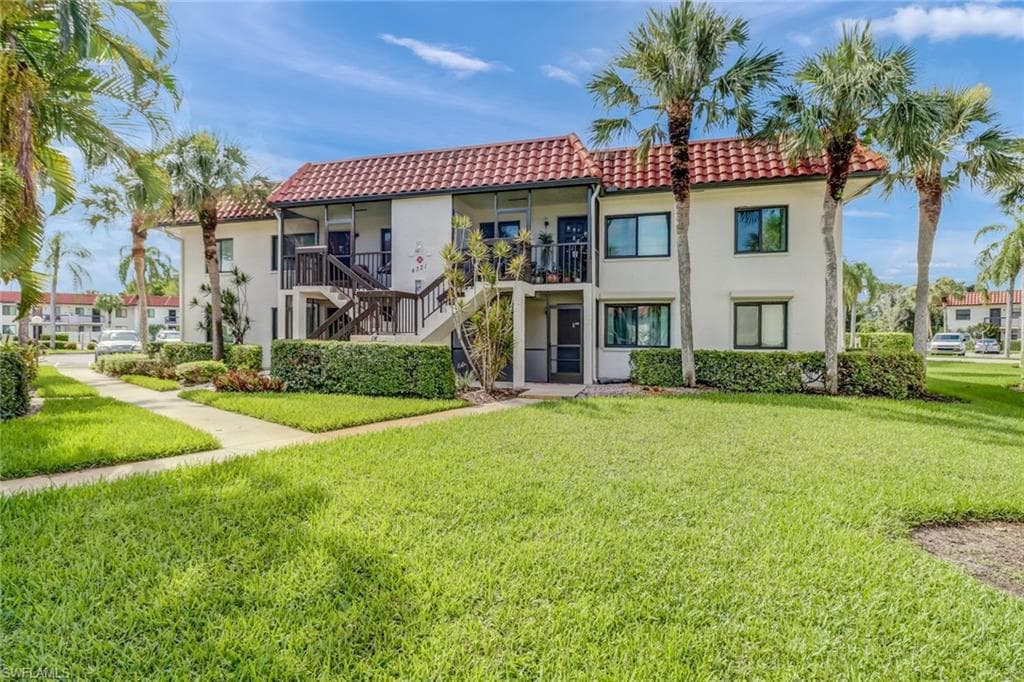 4321 27th Ct SW Bldg 18 -101, Naples, FL 34116-1
