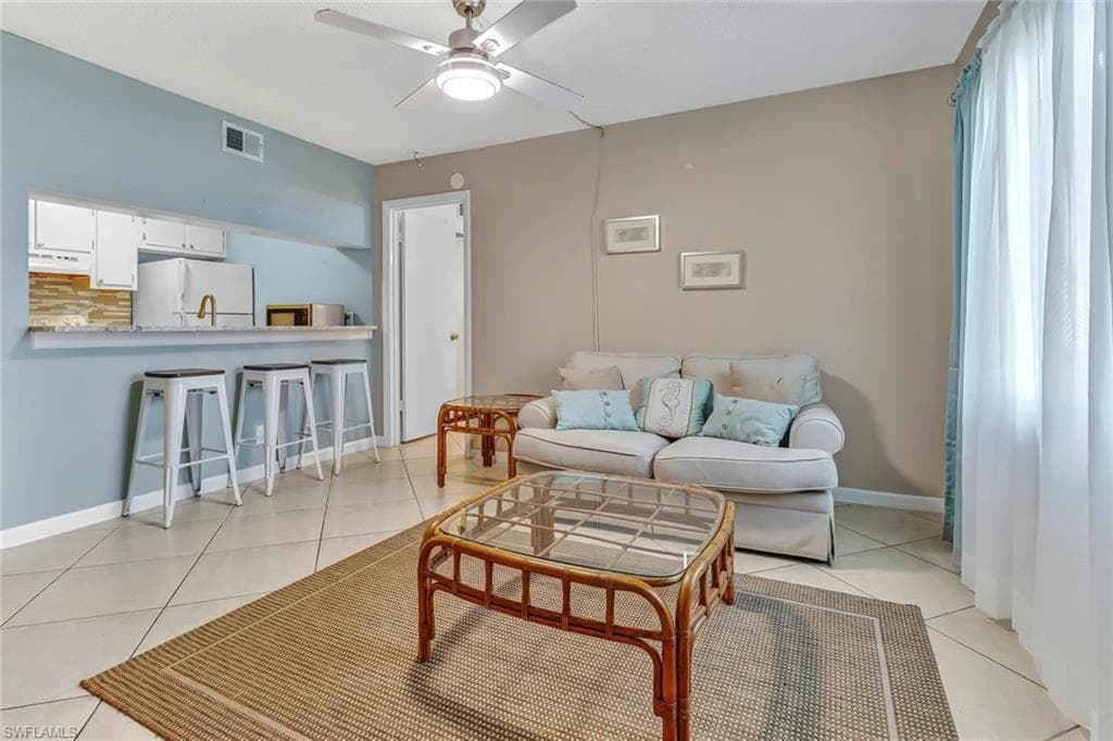 4321 27th Ct SW Bldg 18 -101, Naples, FL 34116-7