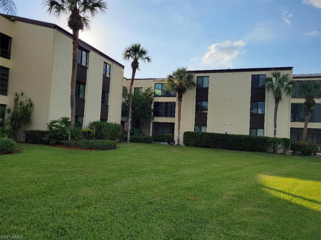 3625 Boca Ciega Dr 301, Naples, FL 34112-16