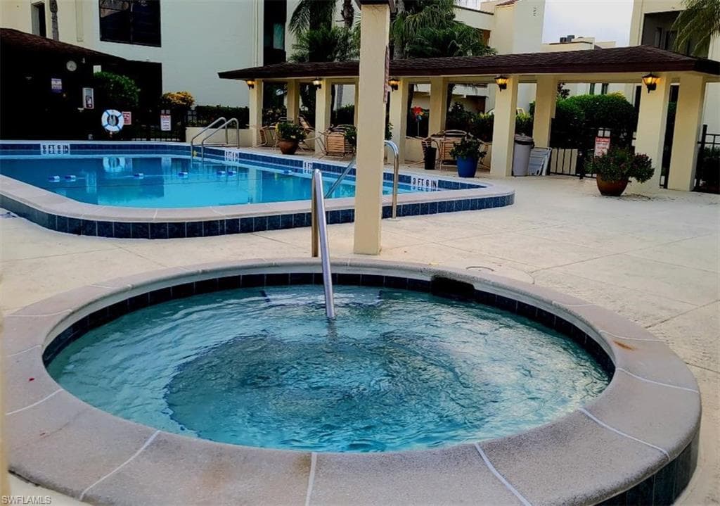 3625 Boca Ciega Dr 301, Naples, FL 34112-6