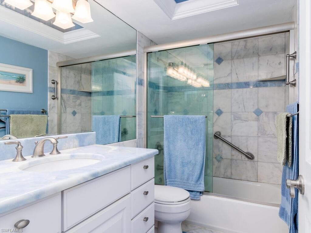 320 Seaview Ct 305, Marco Island, FL 34145-16