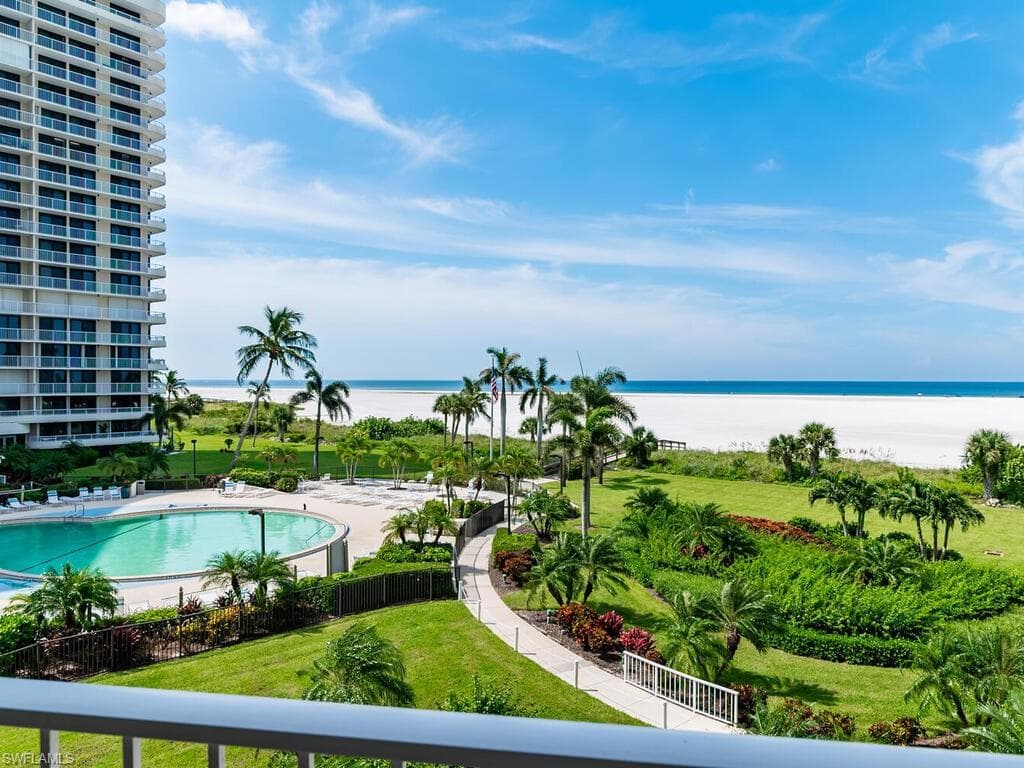 320 Seaview Ct 305, Marco Island, FL 34145-1