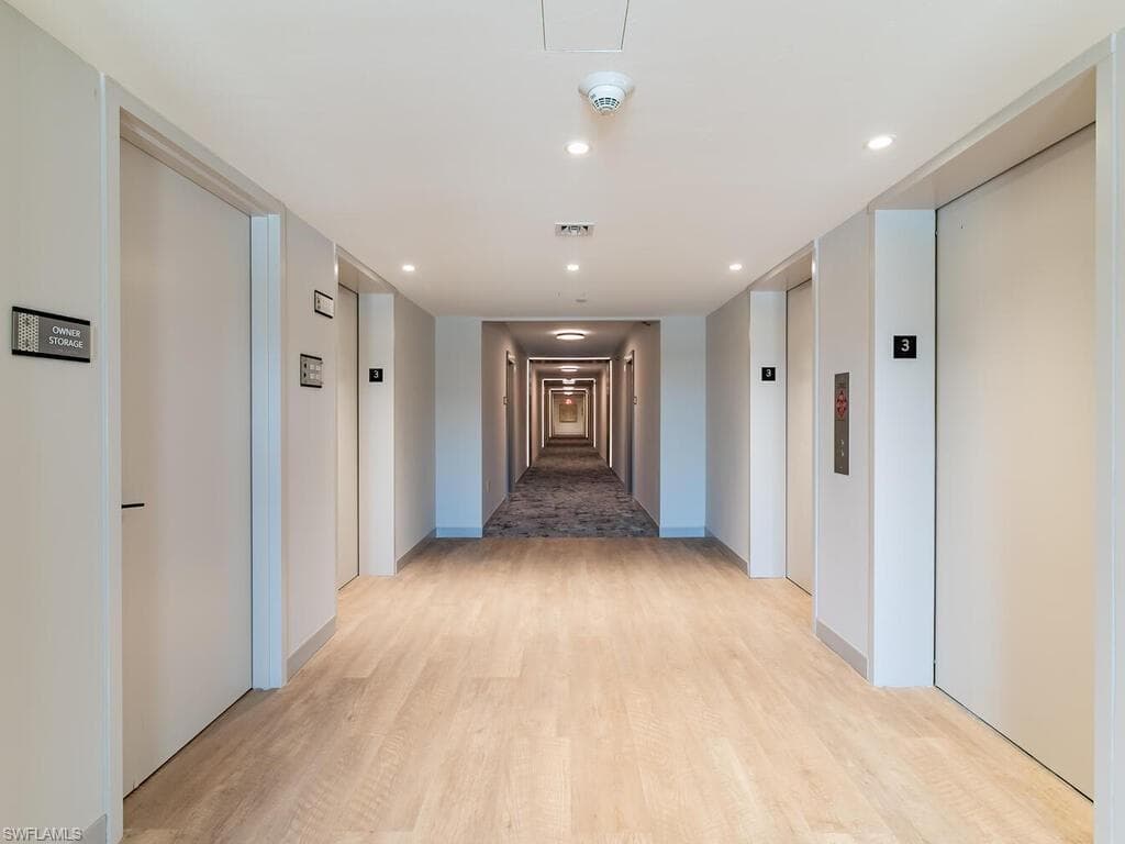 320 Seaview Ct 305, Marco Island, FL 34145-21