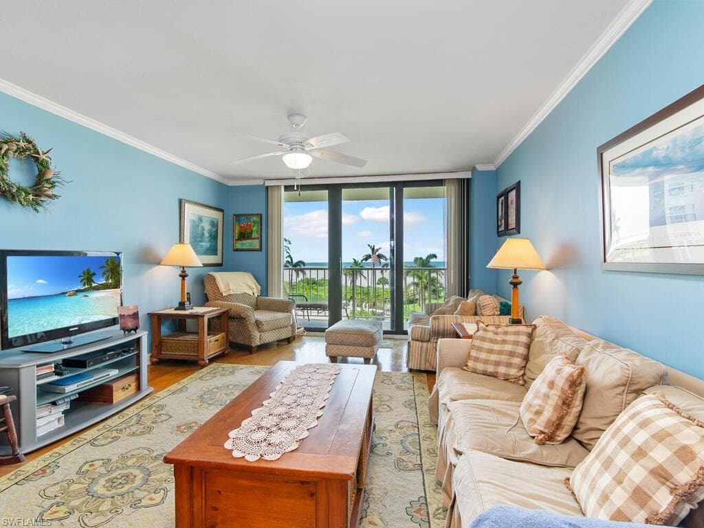 320 Seaview Ct 305, Marco Island, FL 34145-7