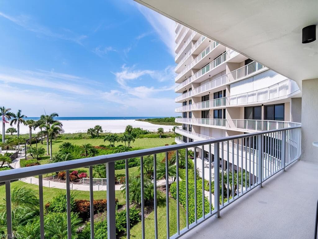320 Seaview Ct 305, Marco Island, FL 34145-8