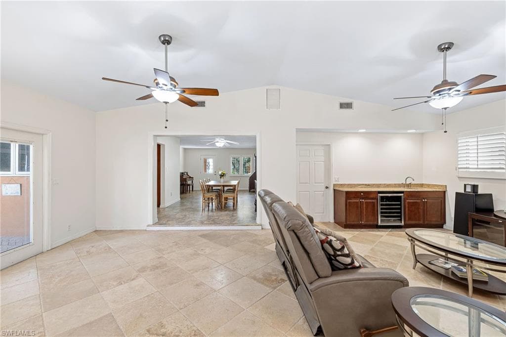 1233 12th Ave N, Naples, FL 34102-29