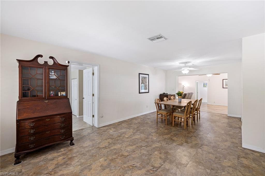 1233 12th Ave N, Naples, FL 34102-34