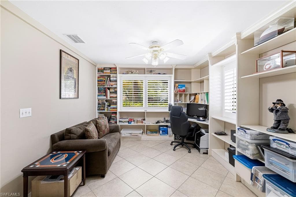 1233 12th Ave N, Naples, FL 34102-42