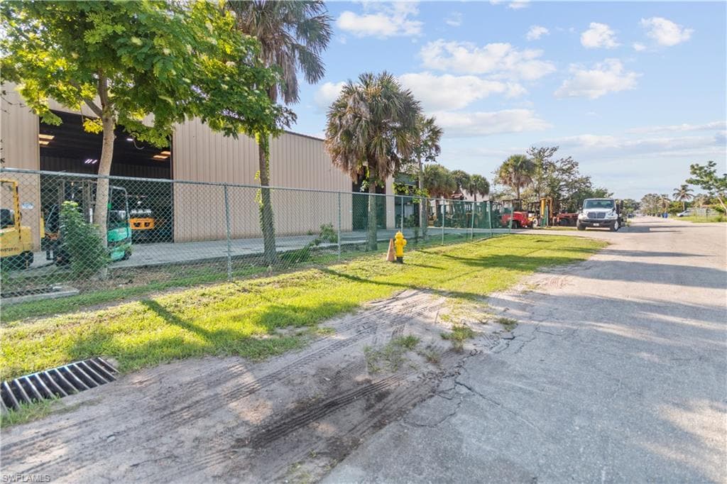 2065 Towles St, Fort Myers, FL 33916-28