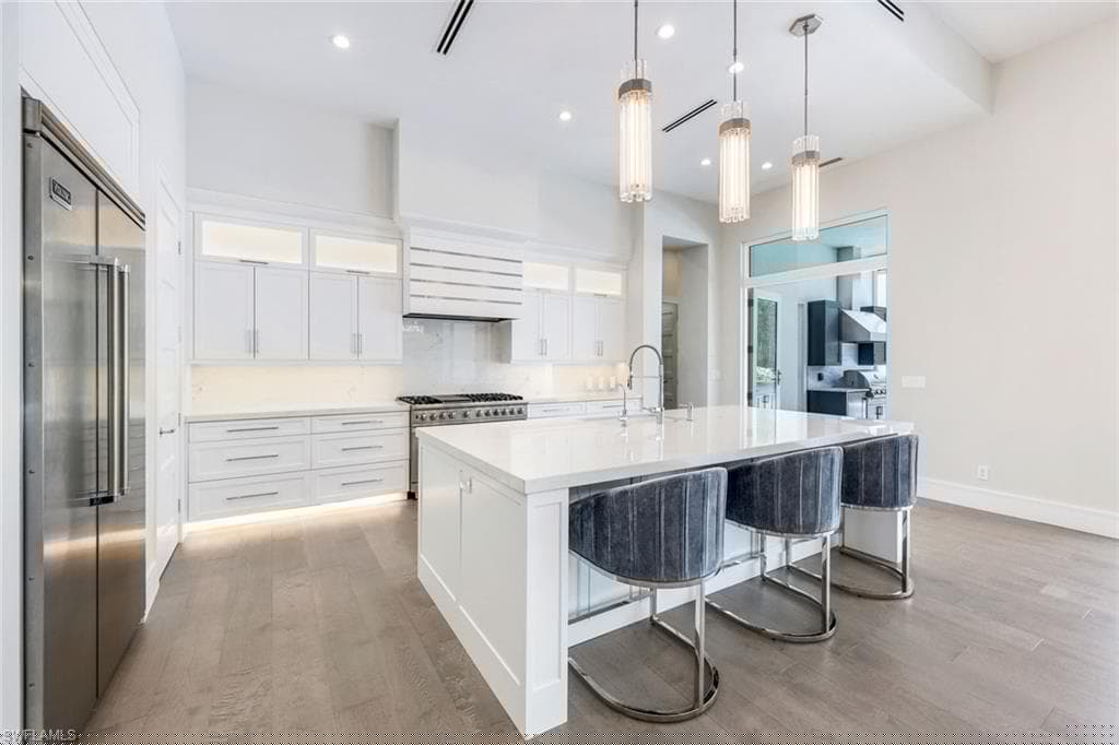 569 Neapolitan Way, Naples, FL 34103-13