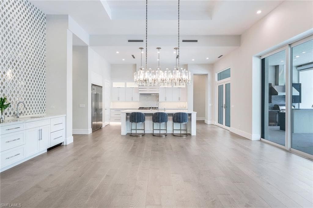 569 Neapolitan Way, Naples, FL 34103-14