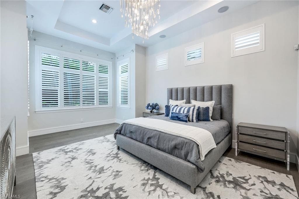 569 Neapolitan Way, Naples, FL 34103-19