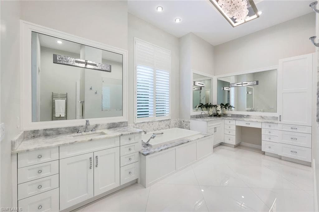 569 Neapolitan Way, Naples, FL 34103-21