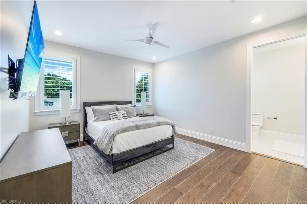 569 Neapolitan Way, Naples, FL 34103-25