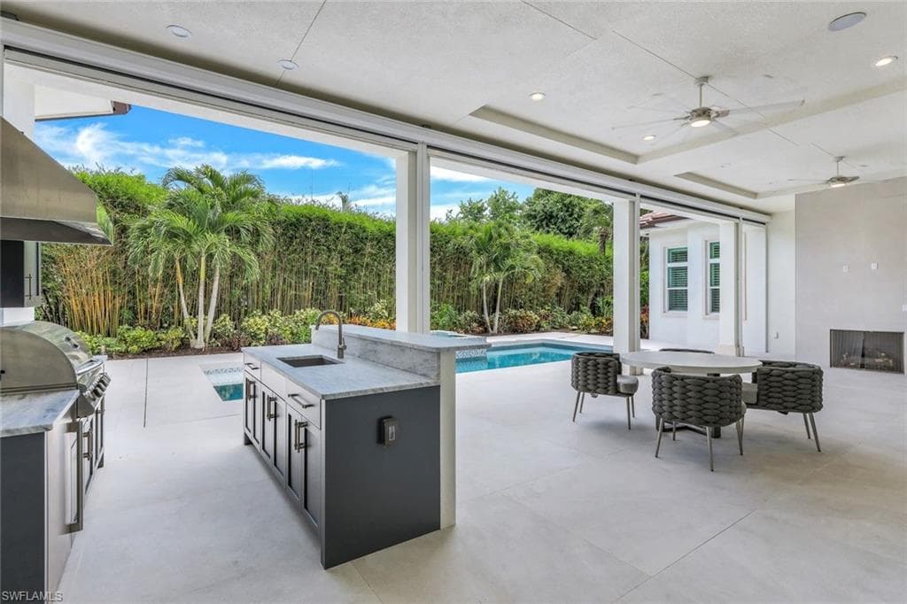 569 Neapolitan Way, Naples, FL 34103-35