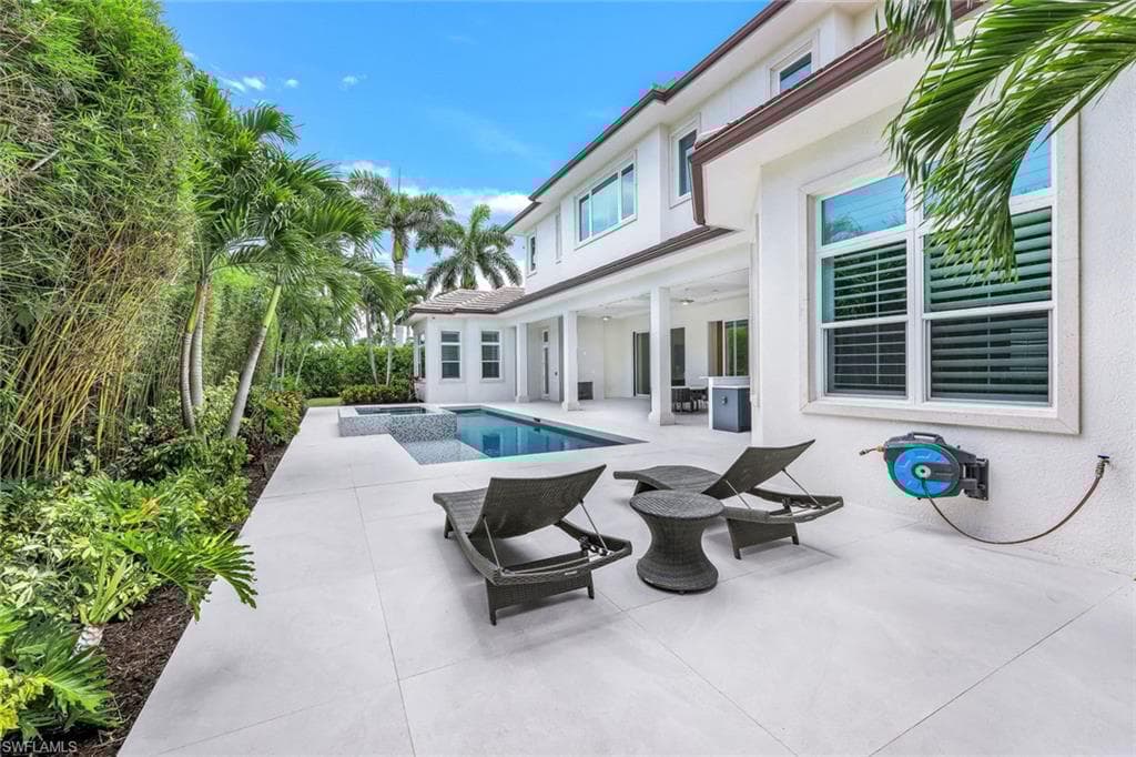 569 Neapolitan Way, Naples, FL 34103-43