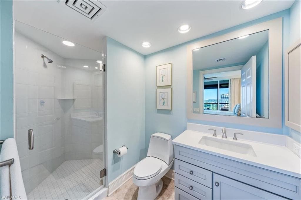 8473 Bay Colony Dr 1704, Naples, FL 34108-20