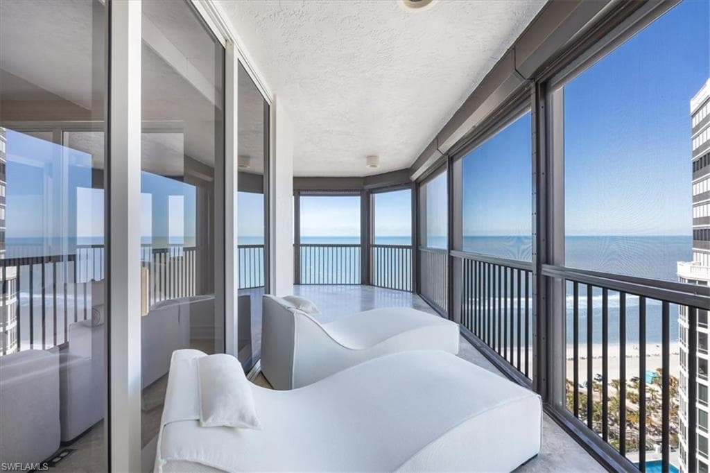 8473 Bay Colony Dr 1704, Naples, FL 34108-30