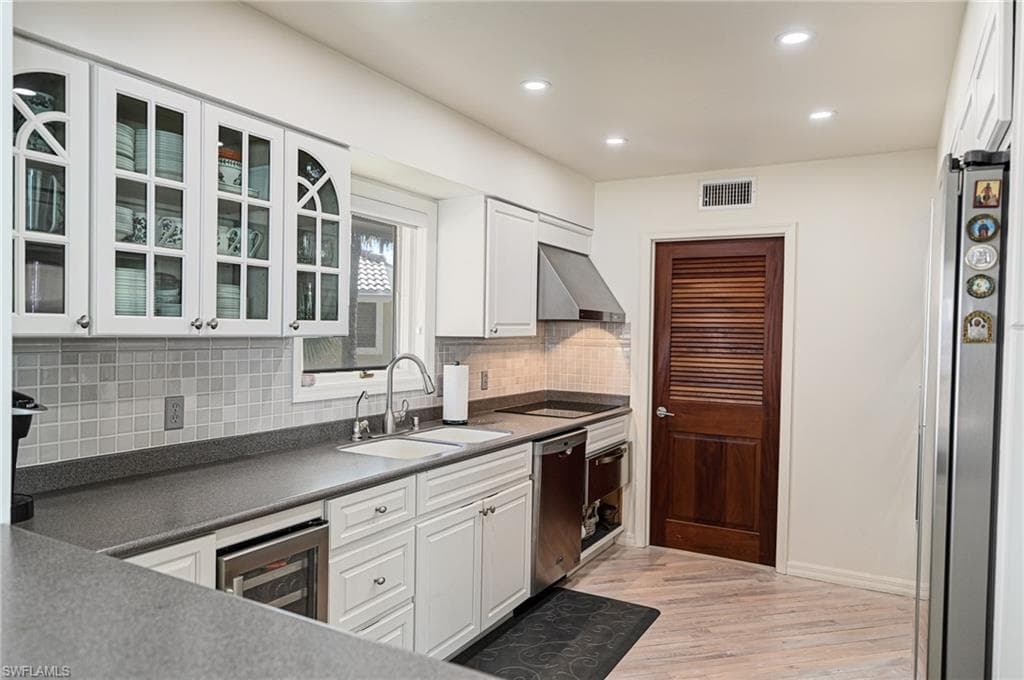 101 Dominica Ln, Bonita Springs, FL 34134-8512-10