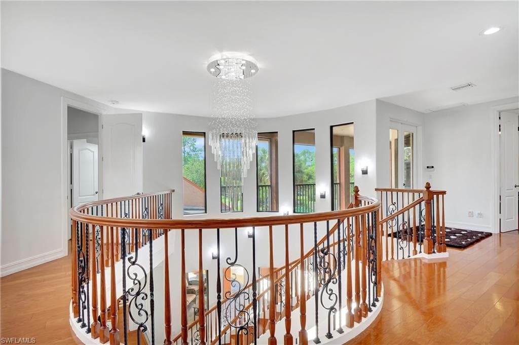 2791 2nd St NW, Naples, FL 34120-24