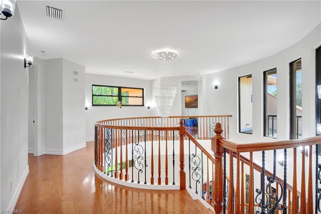 2791 2nd St NW, Naples, FL 34120-25