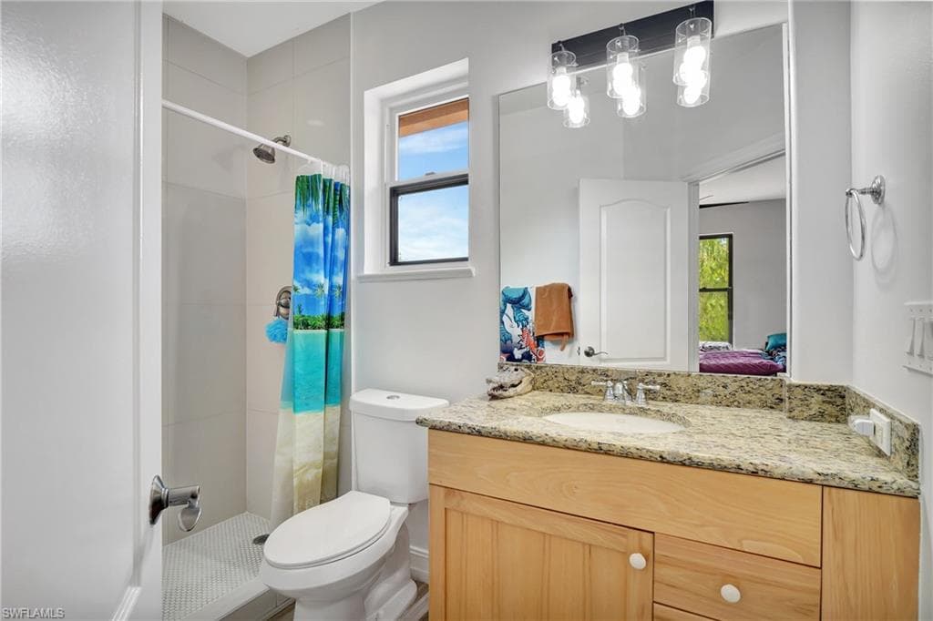 2791 2nd St NW, Naples, FL 34120-35