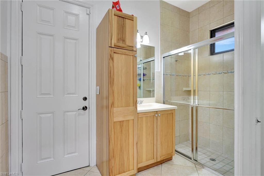 2791 2nd St NW, Naples, FL 34120-39
