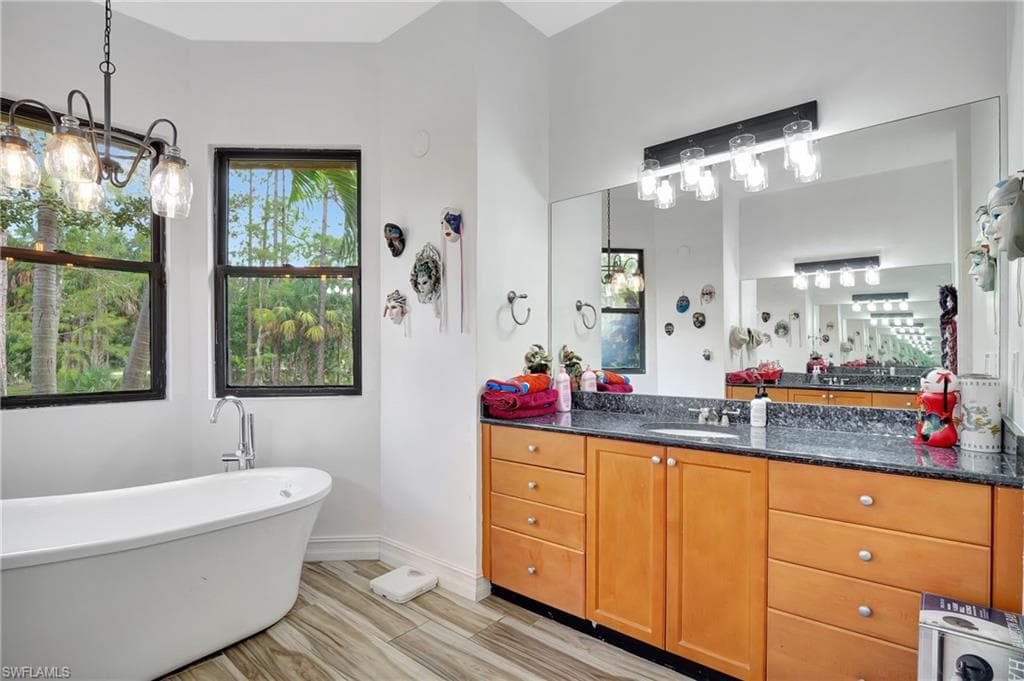 2791 2nd St NW, Naples, FL 34120-46
