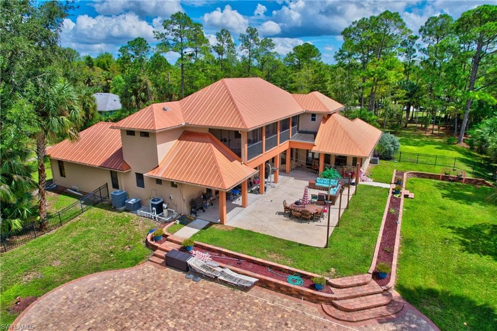 2791 2nd St NW, Naples, FL 34120-4