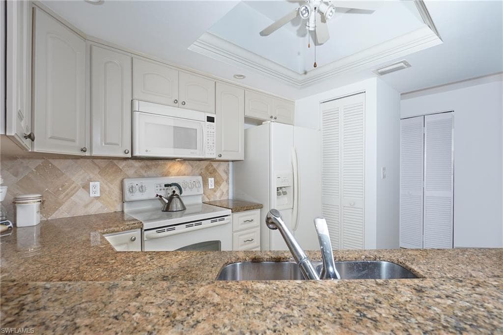 5895 Chanteclair Dr 118, Naples, FL 34108-10