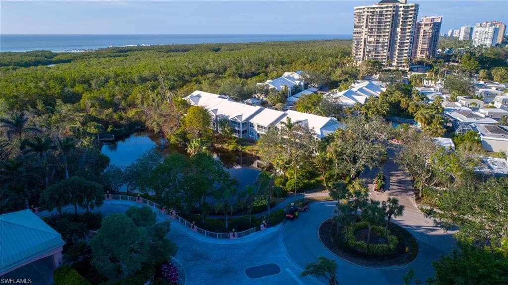 5895 Chanteclair Dr 118, Naples, FL 34108-23