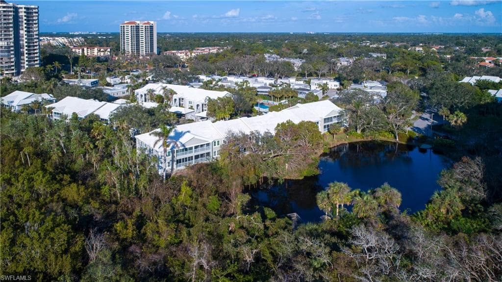 5895 Chanteclair Dr 118, Naples, FL 34108-25