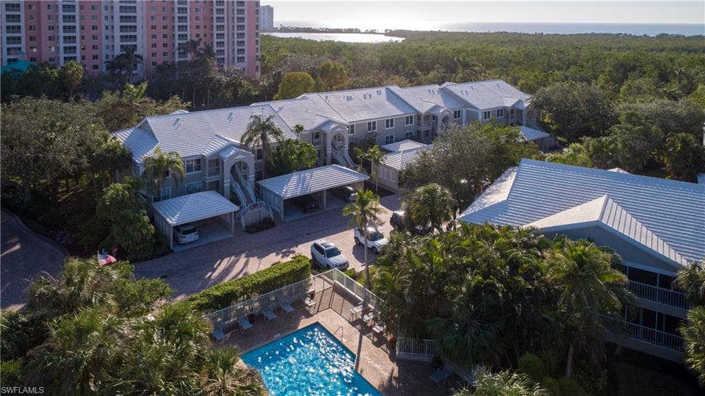 5895 Chanteclair Dr 118, Naples, FL 34108-26