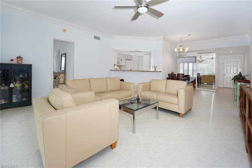 5895 Chanteclair Dr 118, Naples, FL 34108-2