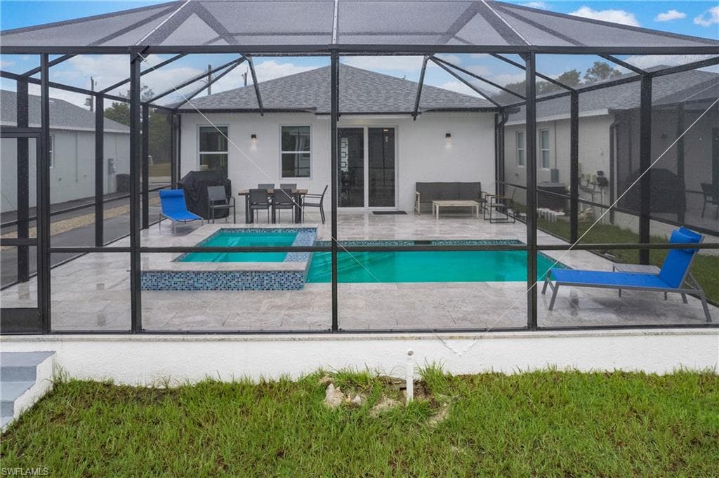26951 Riverside Dr, Bonita Springs, FL 34135-4